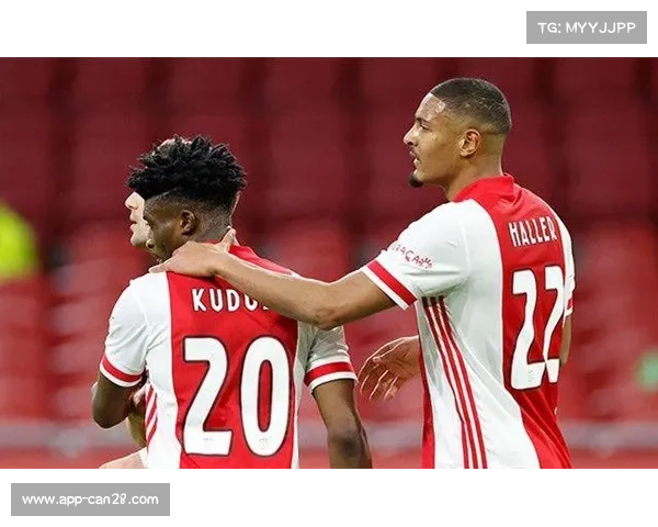 奥林匹亚科斯与埃因霍温激战正酣 双方争夺关键积分